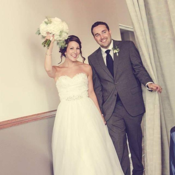 Meet your Posher, Lil' Bee! - Picture 3 of 16